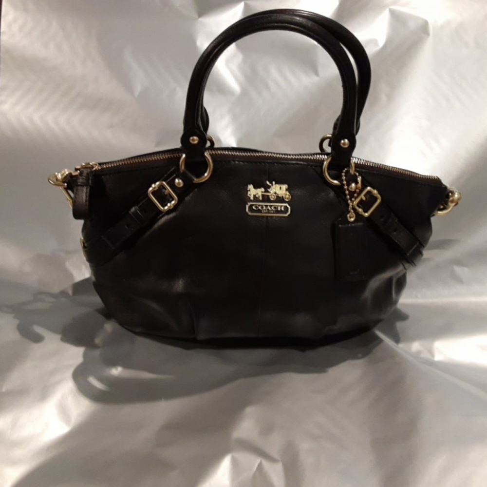 Coach purse - Picture 2 of 5